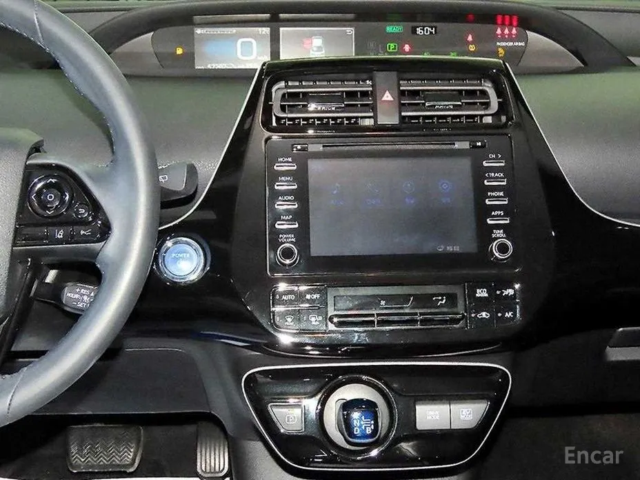 Toyota Prius, 2021 — фото 11 из 12