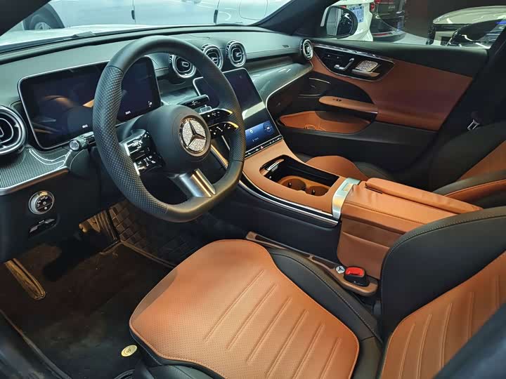 Mercedes-Benz C-Class, 2025 — фото 4 из 9