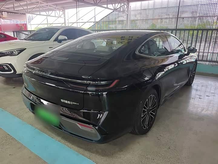 Geely Galaxy Starshine 8 EM-i, 2025 — фото 7 из 9