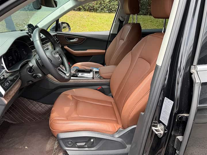 Audi Q7, 2023 — фото 8 из 9
