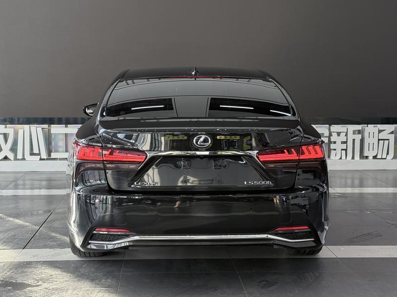 Lexus LS, 2022 — фото 4 из 12