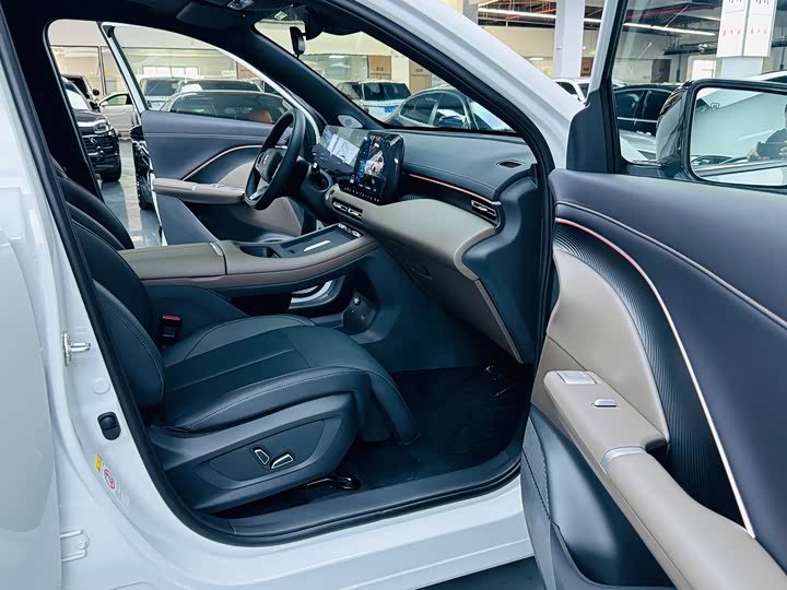 Changan CS55 Plus Hybrid, 2026 — фото 8 из 9