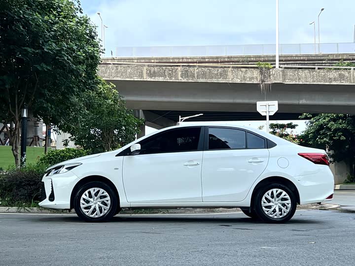 Toyota Vios, 2022 — фото 3 из 9