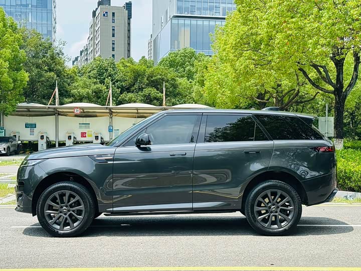 Land Rover Range Rover Sport, 2023 — фото 3 из 7