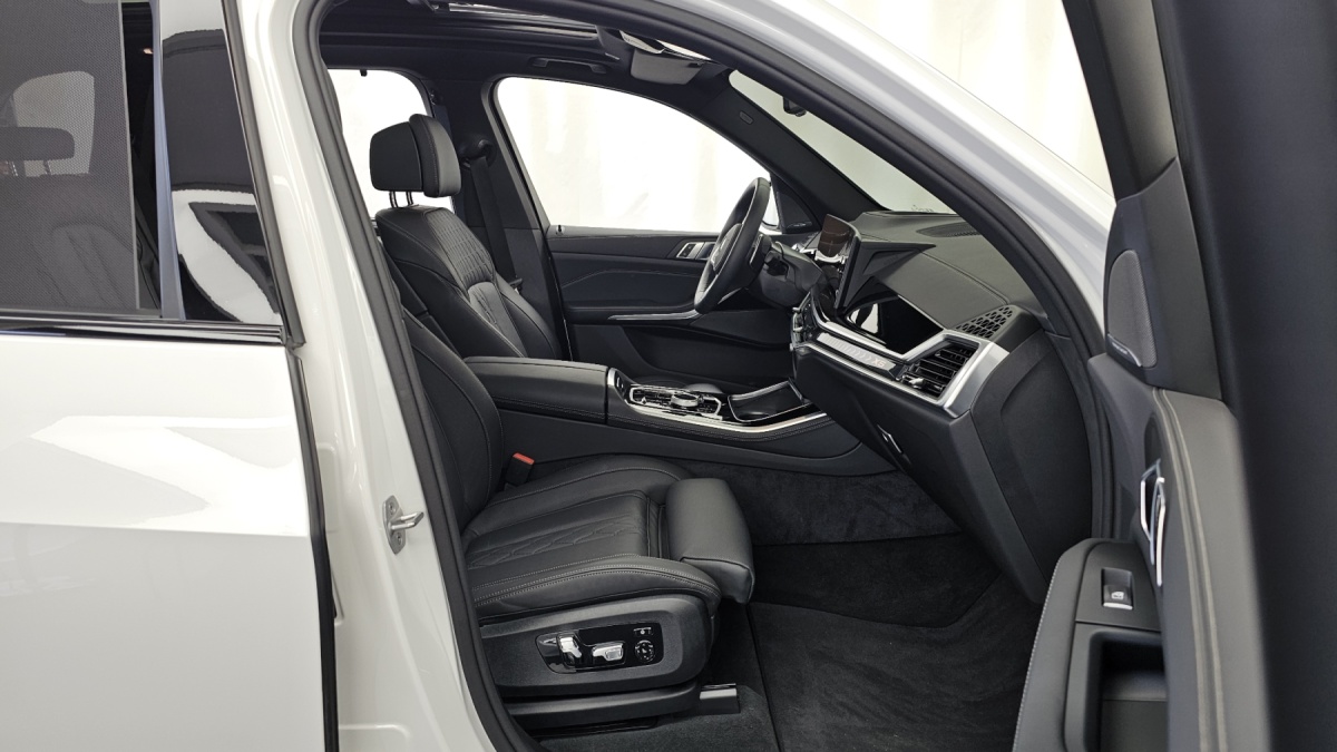 BMW X5, 2025 — фото 10 из 12