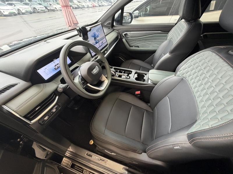 Geely Okavango L, 2025 — фото 6 из 9