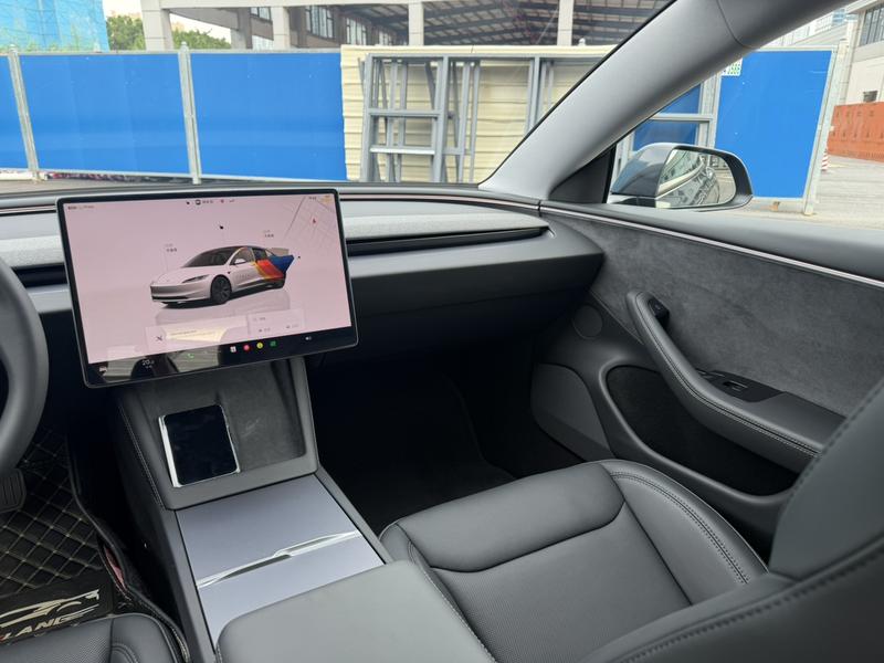 Tesla Model 3, 2024 — фото 11 из 12