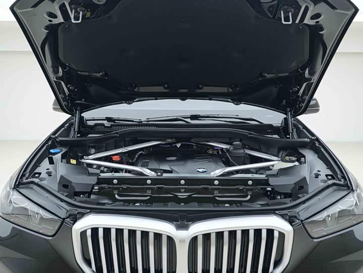 BMW X5, 2024 — фото 7 из 9