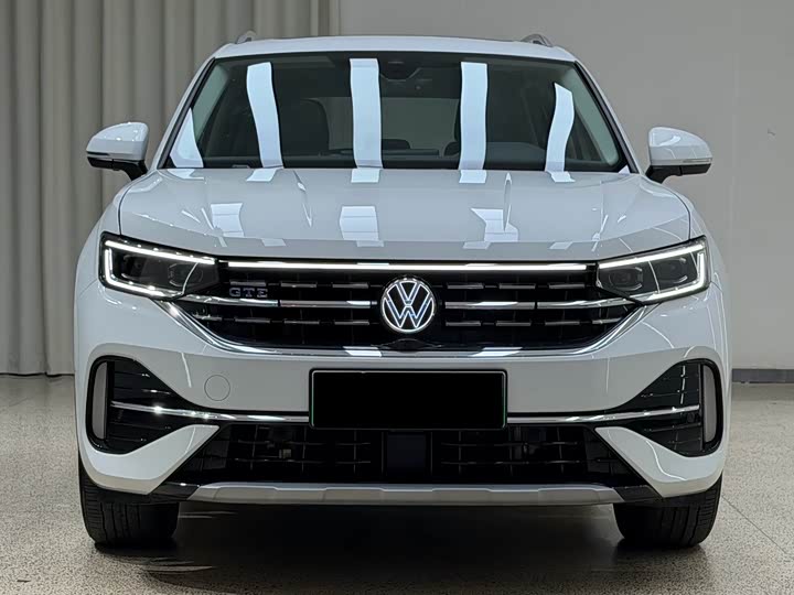 Volkswagen Tayron GTE Hybrid, 2024 — фото 2 из 9