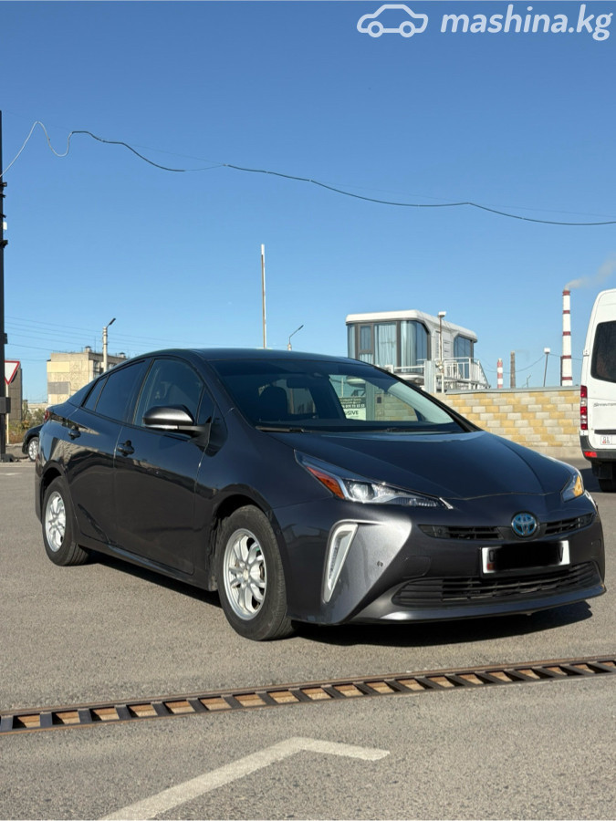 Toyota Prius, 2021 — фото 6 из 12