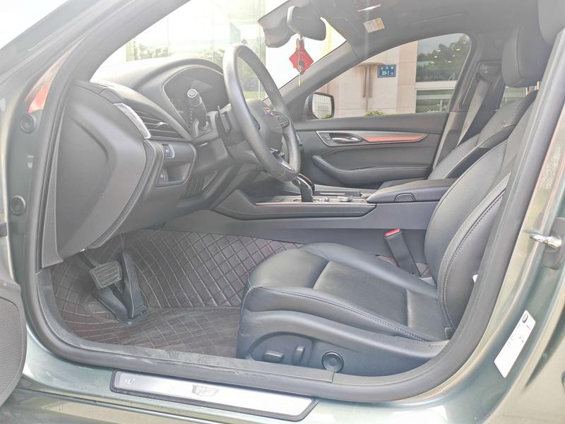Cadillac CT5, 2023 — фото 9 из 11
