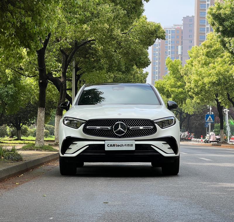 Mercedes-Benz GLC-Class Coupe, 2024 — фото 2 из 10