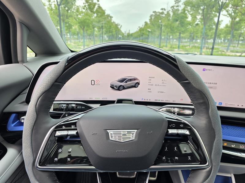 Cadillac Optiq, 2024 — фото 11 из 12