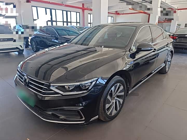 Volkswagen Magotan GTE Hybrid, 2023 — фото 2 из 9