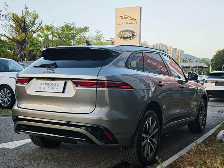 Jaguar F-Pace, 2023 — фото 8 из 9