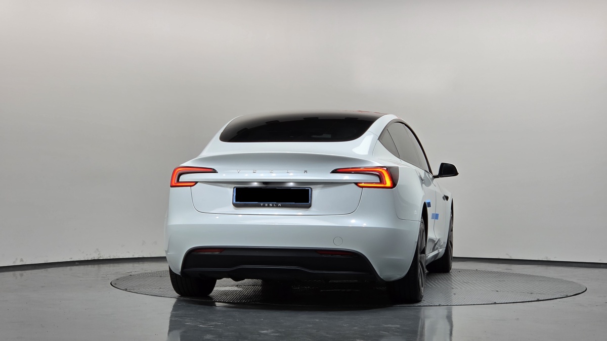 Tesla Model 3, 2024 — фото 4 из 12