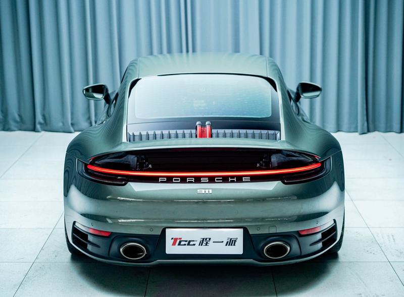Porsche 911, 2022 — фото 6 из 9