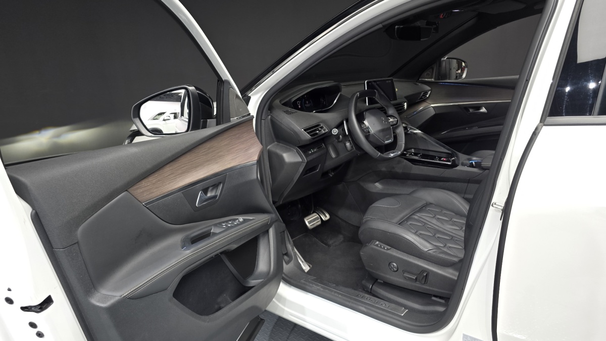 Peugeot 5008, 2024 — фото 10 из 12