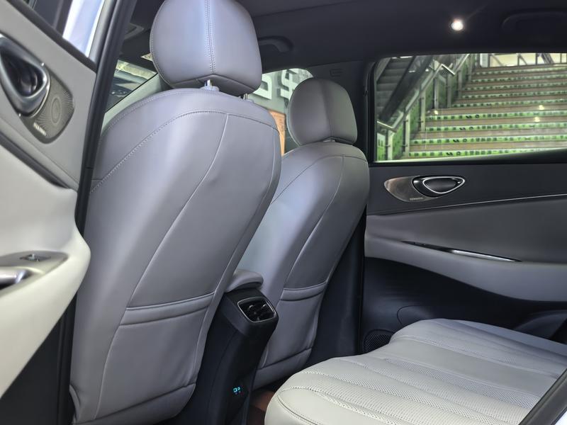 BYD Sea Lion 06 Hybrid/EV, 2025 — фото 12 из 12