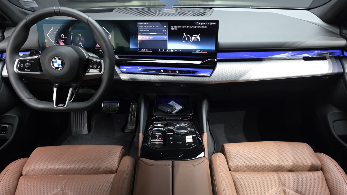 BMW 5 Series, 2025 — фото 7 из 12