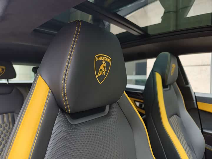 Lamborghini Urus SE, 2026 — фото 5 из 9