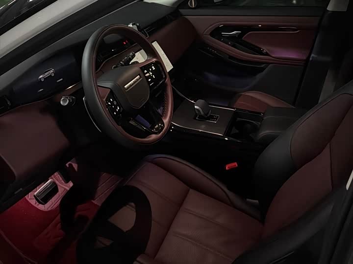 Land Rover Range Rover Evoque L, 2026 — фото 9 из 9