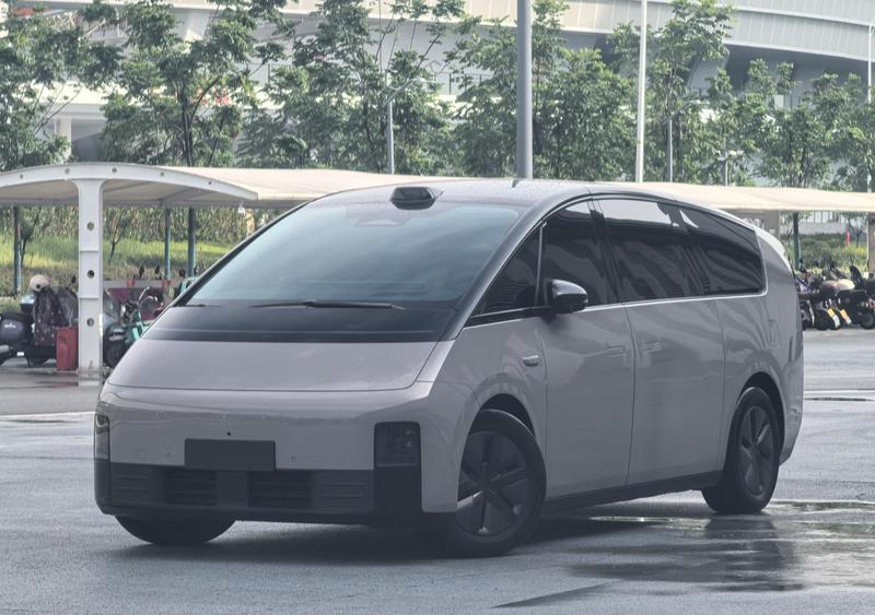 LiXiang Mega, 2024 — купить в Перми под ключ