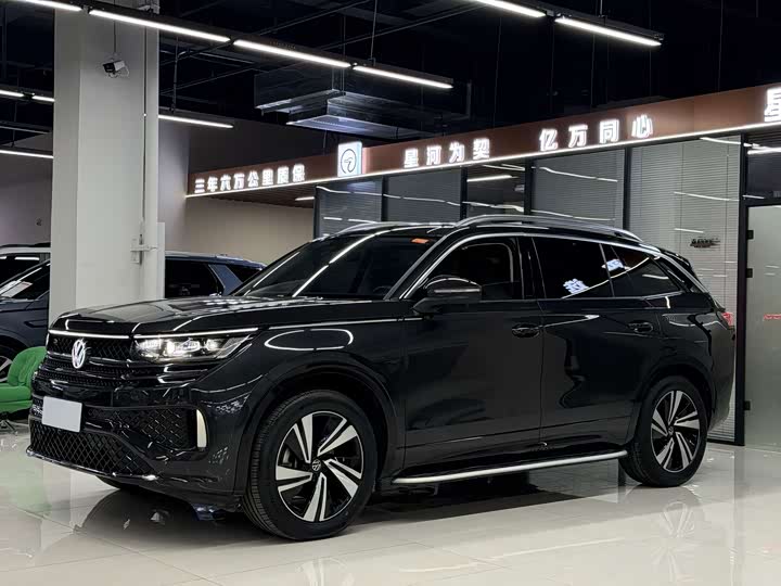 Volkswagen Tavendor, 2023 — купить в Перми под ключ
