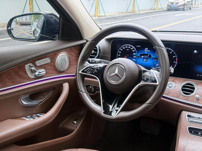 Mercedes-Benz E-Class, 2022 — фото 12 из 12