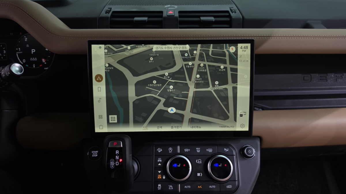 Land Rover Defender, 2026 — фото 12 из 12