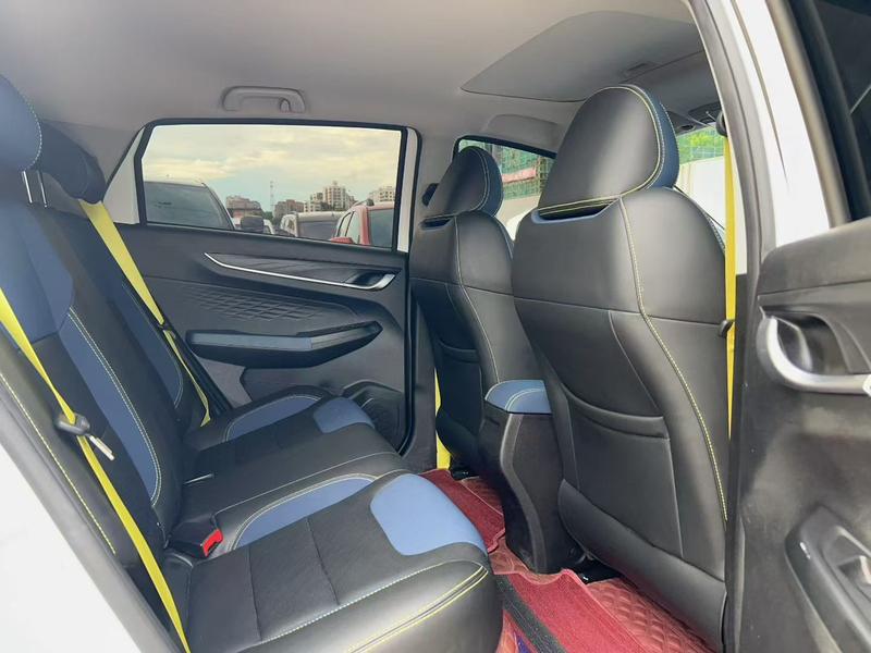 Geely Geometry EX3, 2022 — фото 9 из 10