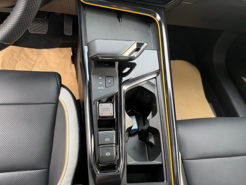MG Motor 5 Scorpio, 2023 — фото 10 из 12