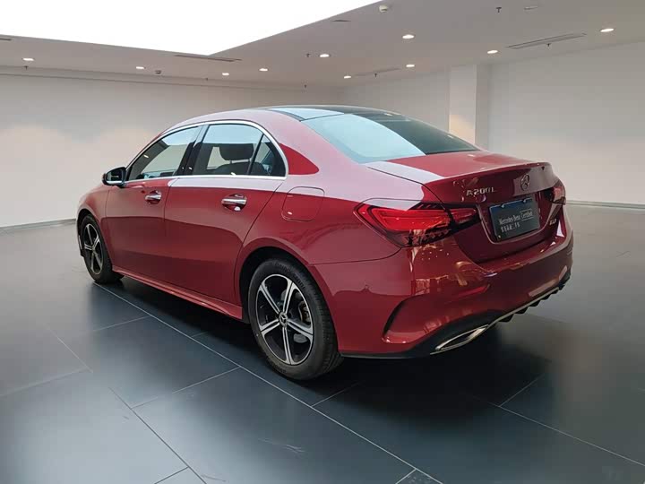 Mercedes-Benz A-Class, 2023 — фото 3 из 9