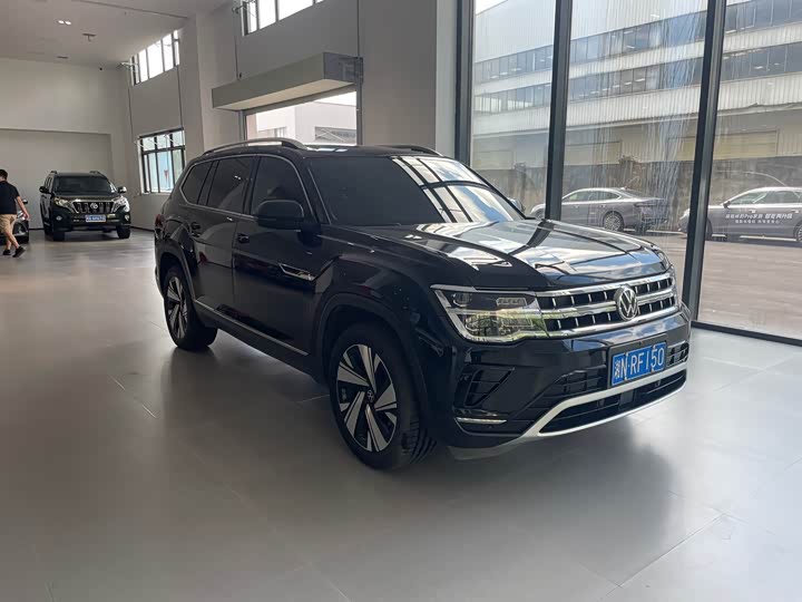 Volkswagen Teramont Pro, 2023 — фото 3 из 9