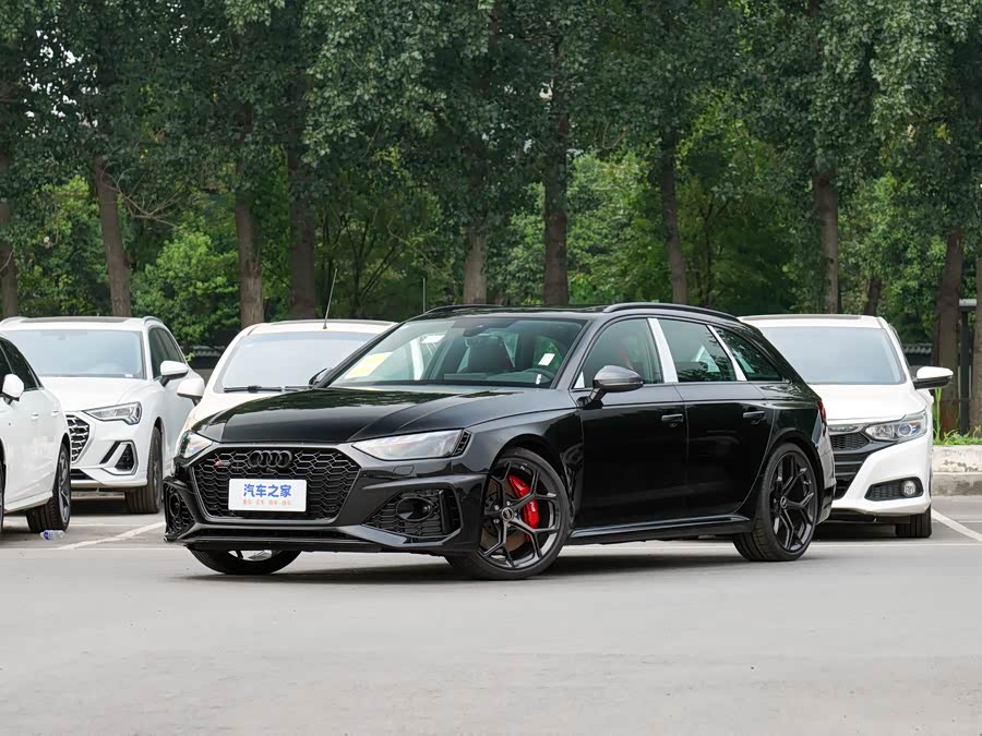 Audi RS 4, 2026 — купить в Самаре под ключ