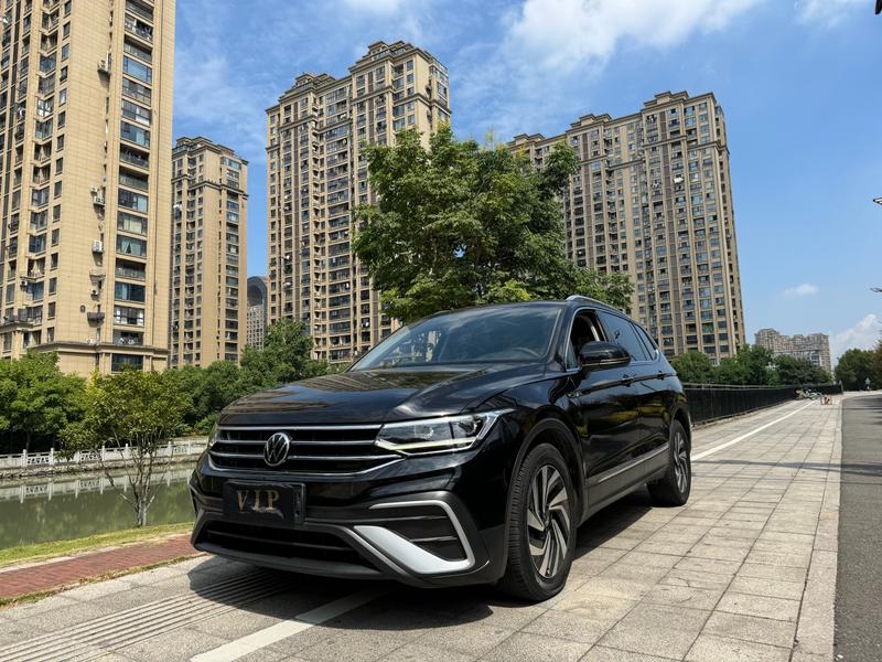Volkswagen Tiguan L Pro, 2022 — купить в Твери под ключ