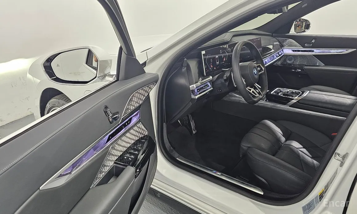 BMW 7 Series, 2025 — фото 10 из 12