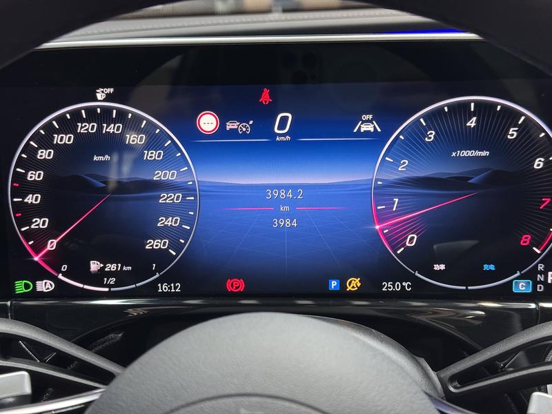 Mercedes-Benz E-Class, 2025 — фото 8 из 12
