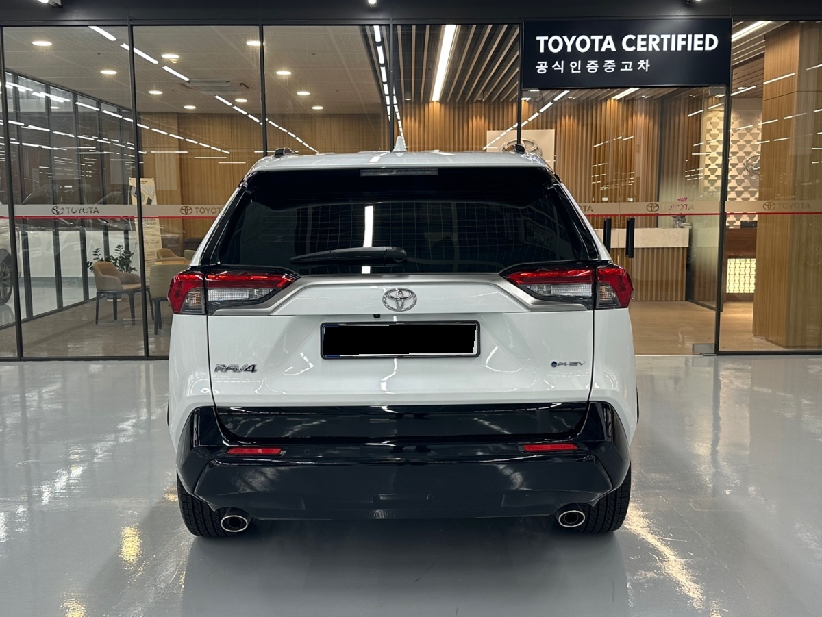 Toyota RAV4, 2025 — фото 4 из 12