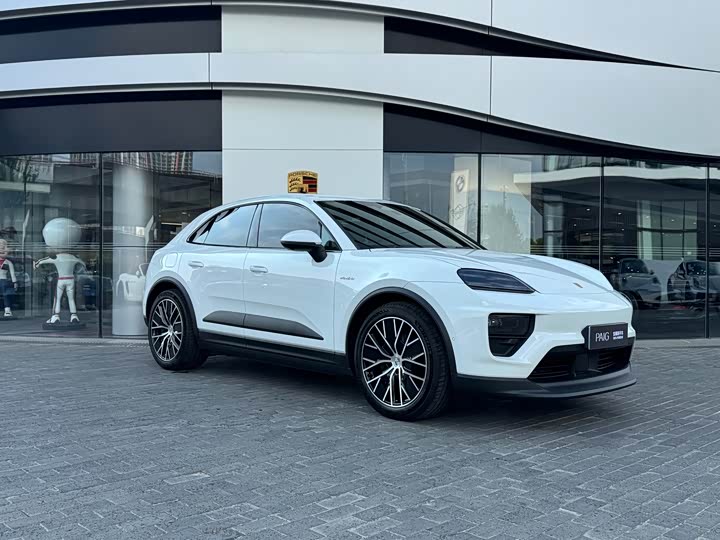 Porsche Macan EV, 2025 — фото 3 из 9