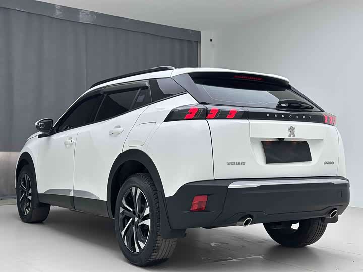 Peugeot 2008, 2022 — фото 4 из 9