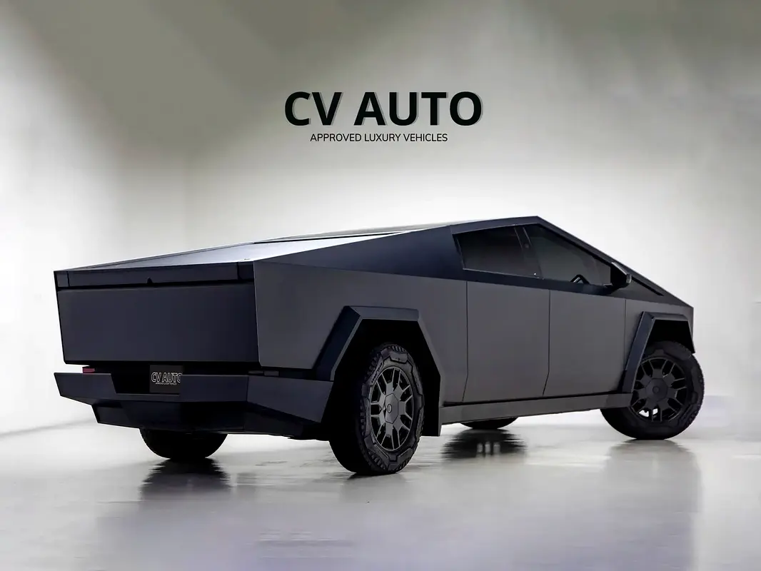 Tesla Cybertruck, 2024 — фото 6 из 10