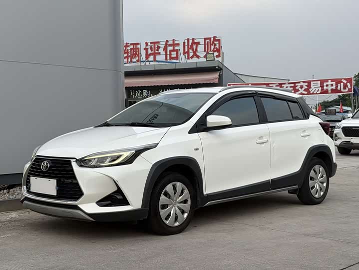 Toyota Yaris L Hatchback, 2022 — купить в Туле под ключ