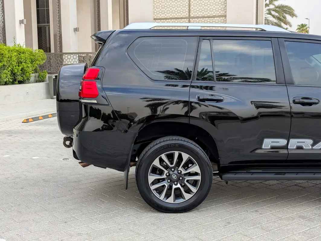 Toyota Prado, 2022 — фото 9 из 10