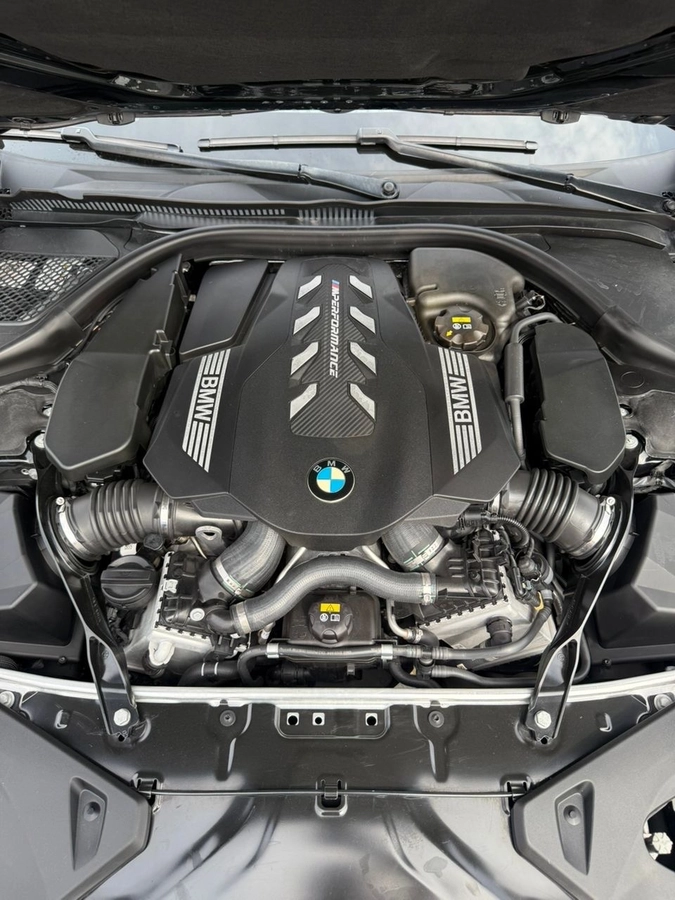 BMW M8, 2021 — фото 8 из 8