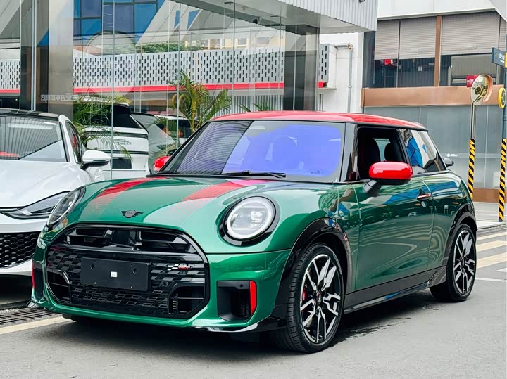 Mini Mini JCW, 2025 — купить в Саратове под ключ