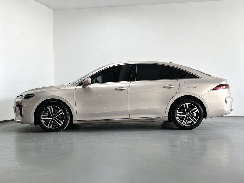 Roewe M7 DMH, 2025 — фото 4 из 12