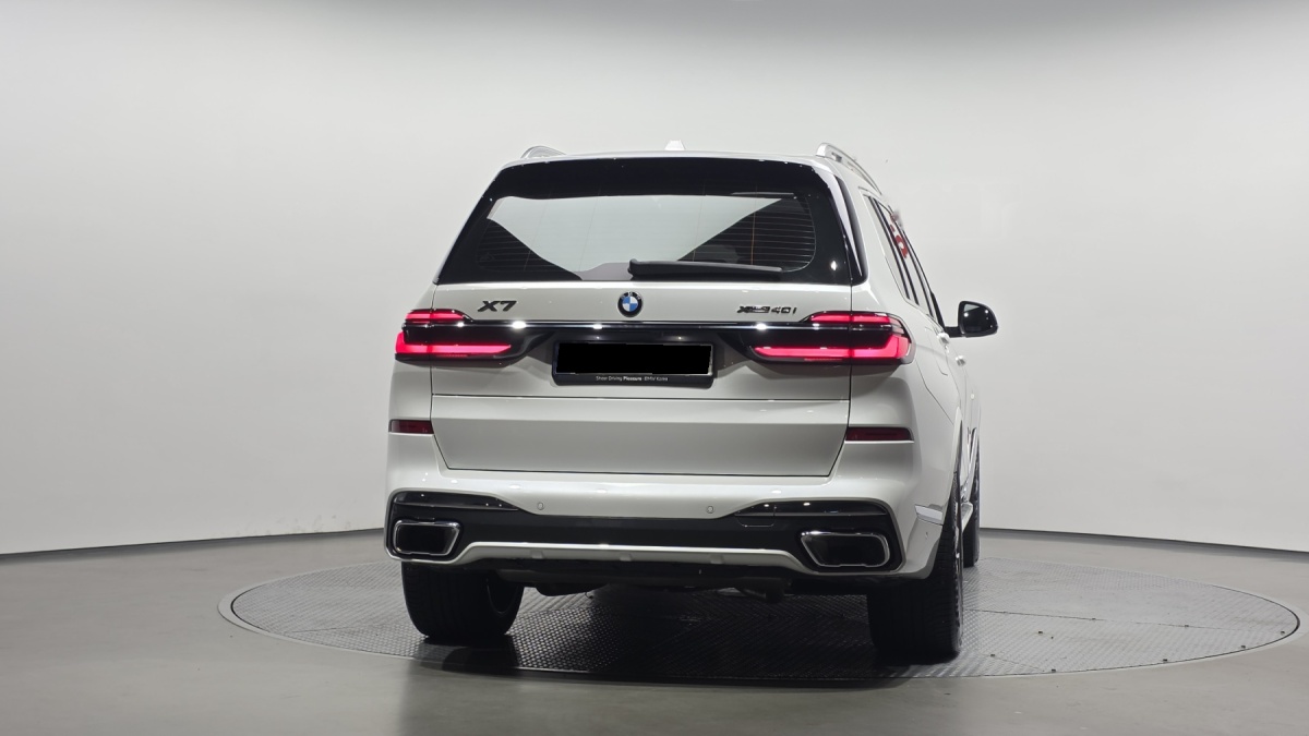 BMW X7, 2023 — фото 4 из 12