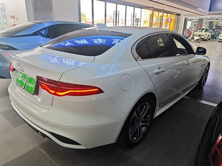 Jaguar XE L, 2022 — фото 5 из 9