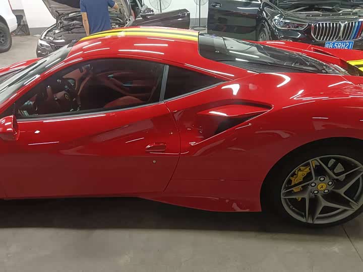 Ferrari F8, 2022 — фото 8 из 9
